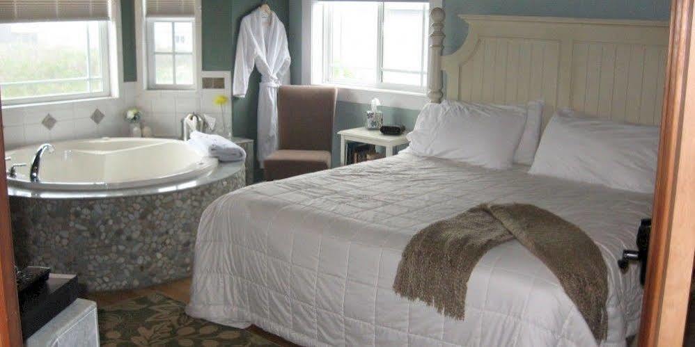 Collins Inn & Seaside Cottages (Adults Only) Ocean Shores Buitenkant foto